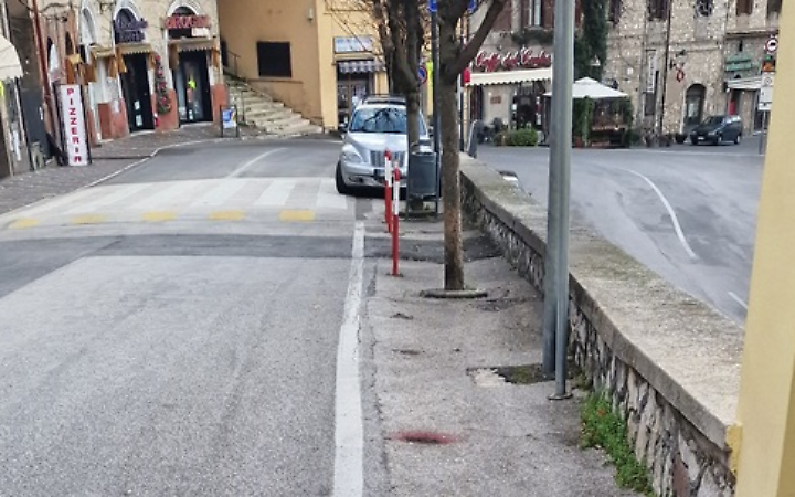 &ldquo;Archiman&rdquo; in azione. I suoi blitz notturni diventano un incubo