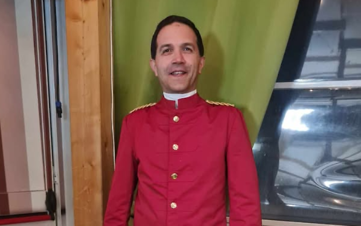 Massimiliano Pacitto e il songo della TV: un ciociaro nella serie Miss Fallaci