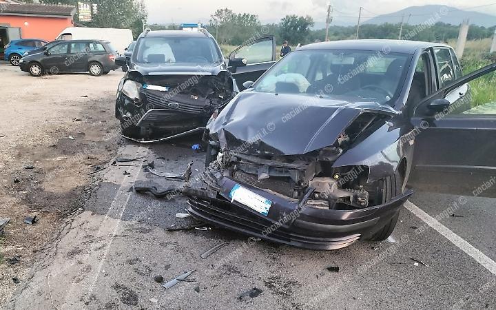 Grave incidente sulla Casilina: due i feriti