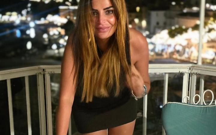 Uomini e Donne, Roberta Di Padua invitata al suicidio: &laquo;Buttati di sotto&raquo;