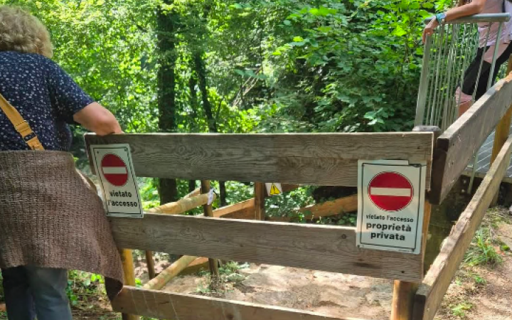 Niente visita alla cascata. Accesso chiuso da giorni