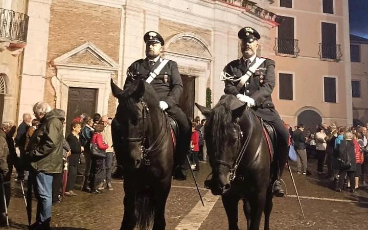 Pattuglia di carabinieri a cavallo in occasione di San Marco Galileo 