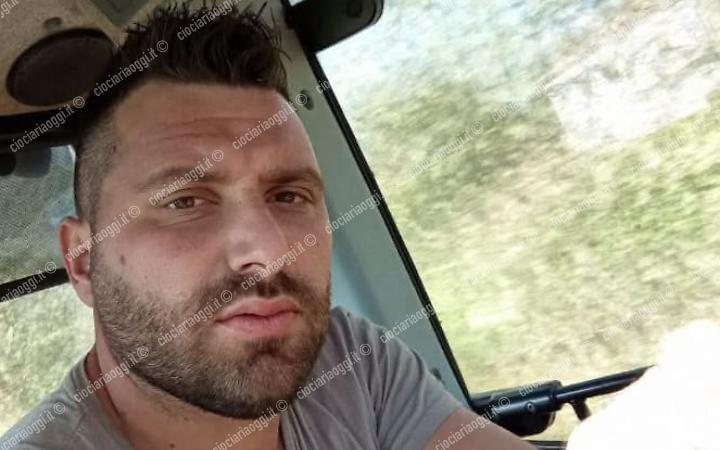 Muore a ventinove anni schiacciato da un albero. Grande cordoglio in paese per Davide Di Girolamo