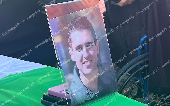 Nel silenzio del cielo il sorriso di Lorenzo