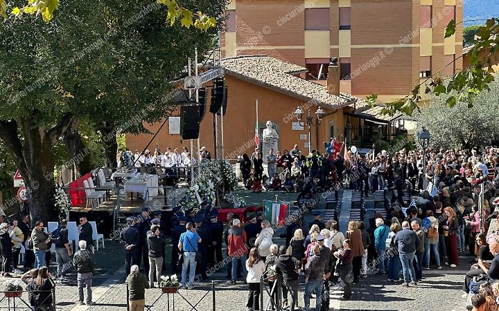 Funerali di Lorenzo Nucheli, in centinaia per l'addio all'allievo pilota