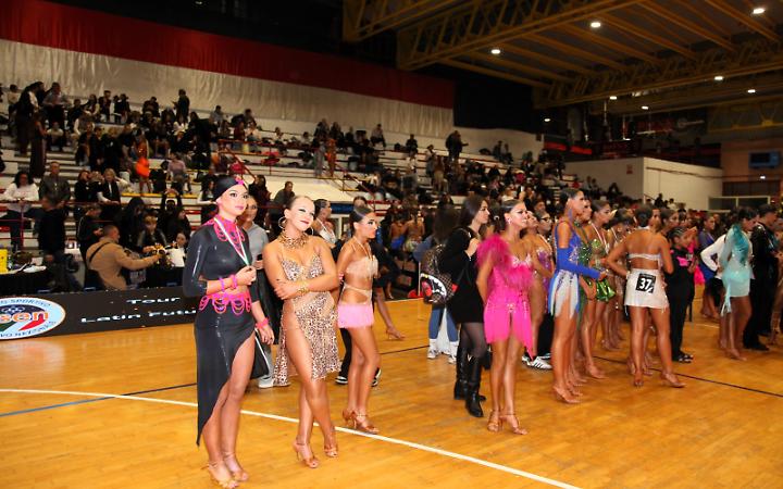International Dance Cup. Centinaia di ballerini al PalaTiziano