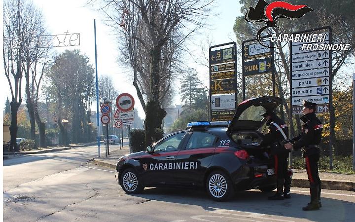 Truffa un uomo e si intasca 2.700 euro. Denunciata