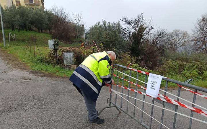 Frane e smottamenti dovuti al maltempo