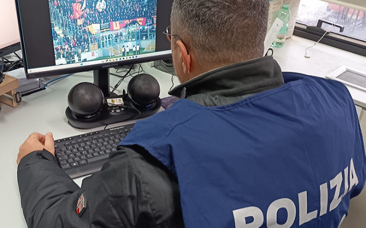 Lancio di petardi in Frosinone-Catanzaro: identificati i soggetti