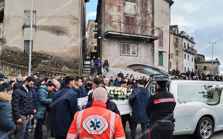 Funerali Francesco Latini: l'ultimo commosso addio al quindicenne