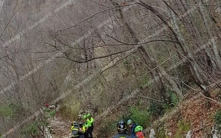 Giovane scout cade in un dirupo: recuperato e trasportato in ospedale