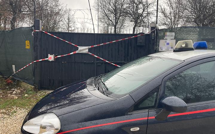 Esplosione in una fabbrica di fuochi d'artificio: due feriti