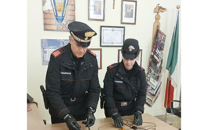 In auto con jammer e kit da furto. Denunciati tre georgiani