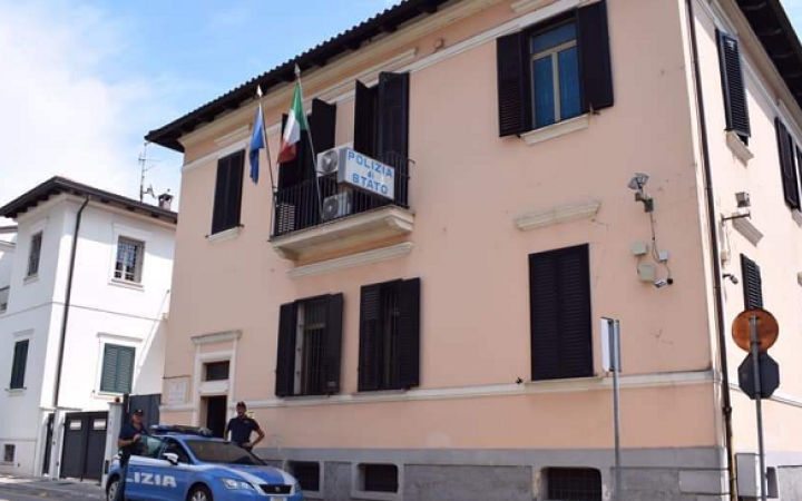 Furto in un'attivit&agrave; commerciale: denunciato un uomo di 35 anni