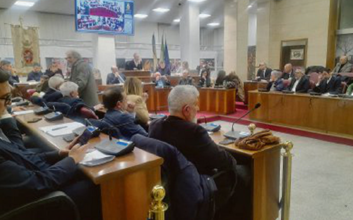 Rimpasto, spazi strettissimi