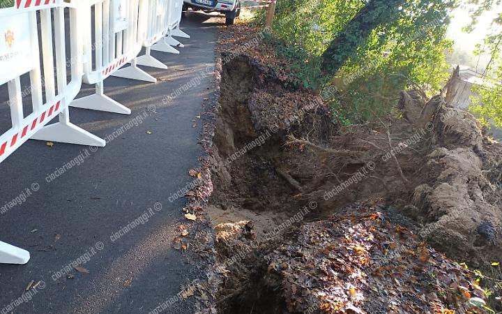 Frana in via Monte Marino: possibile blocco della circolazione