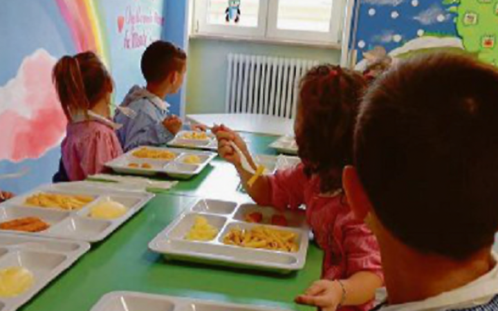 Mensa, cambia il gestore