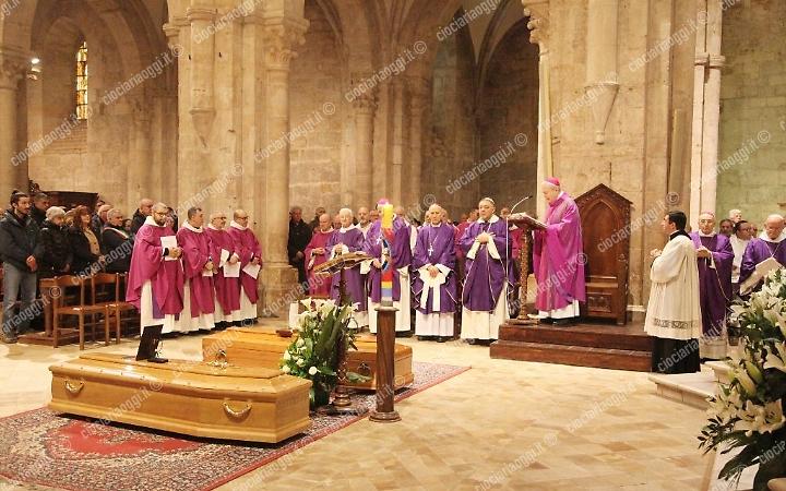 Nell'abbazia di Casamari l'ultimo saluto a dom Ugo Tagni e padre Federico Farina 
