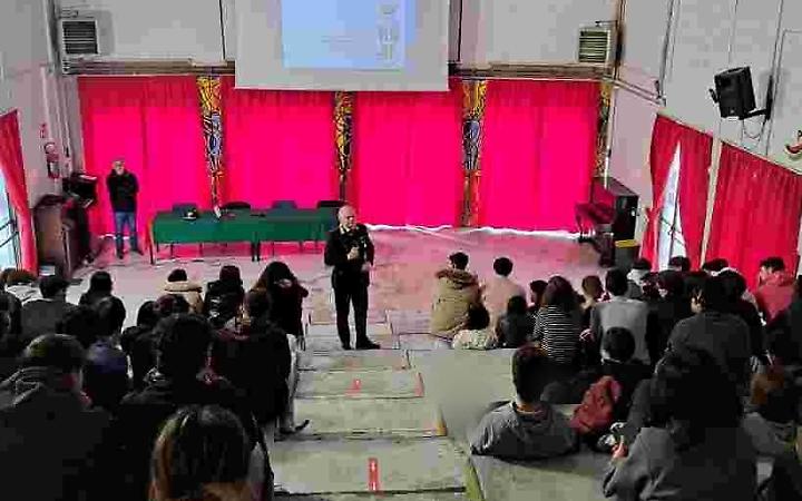 A lezione di legalit&agrave; con i carabinieri