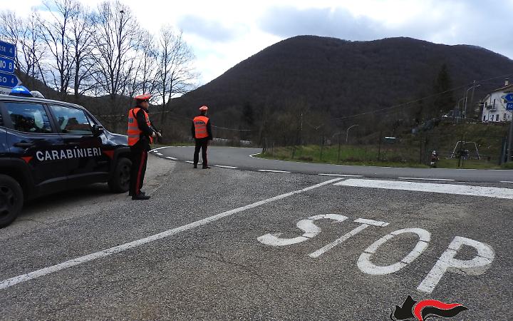 Rissa fuori da un locale: scatta il Daspo "Willy" per sei giovani