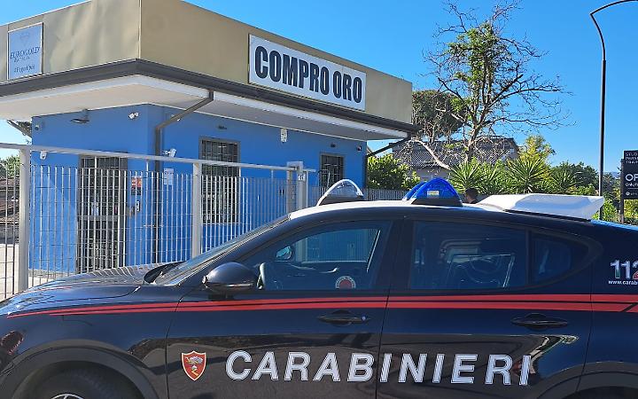 Furto in un Compro Oro. Indagano i carabinieri