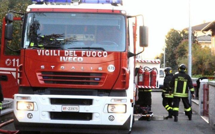Tremendo incendio in prossimit&agrave; del centro abitato