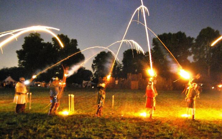 Il castello tra abiti e pigmenti. Sar&agrave; un tuffo nel Medioevo