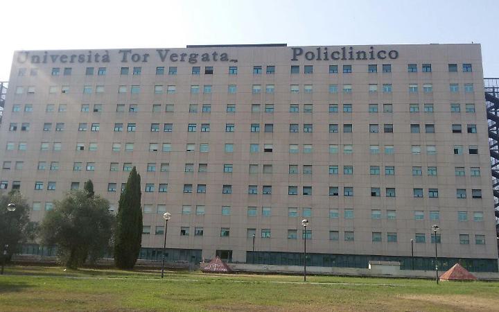 Travolto da lastre di vetro. Quarantaduenne trasportato a Roma in eliambulanza