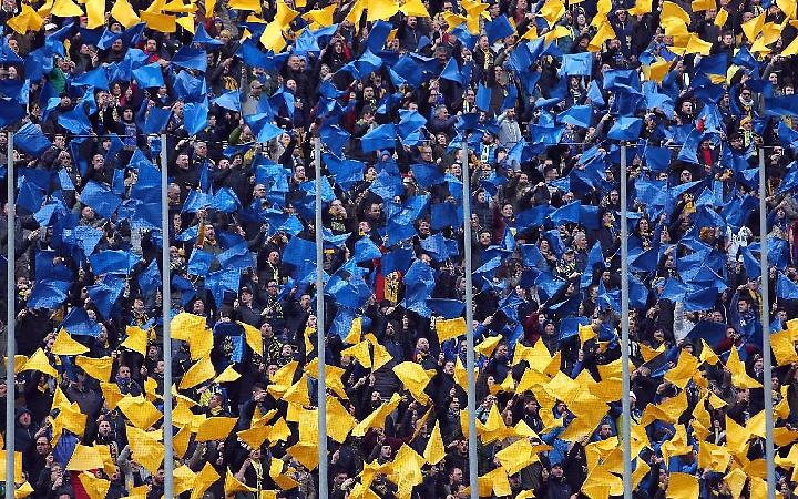 I quattro motivi per allenarsi a porte aperte. Serve l'abbraccio dei tifosi