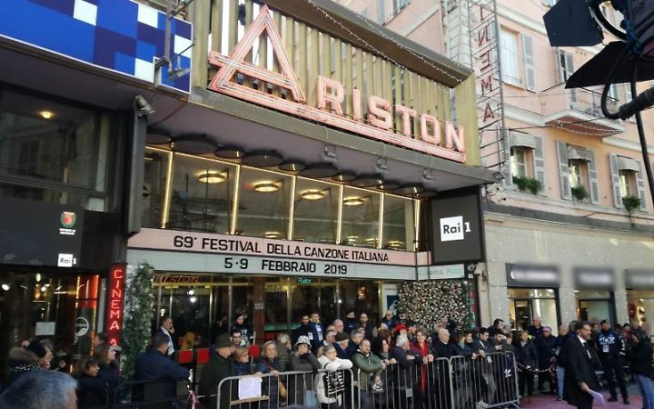 Sanremo 2019, "l'esercito" dei commentatori si scatena sul web