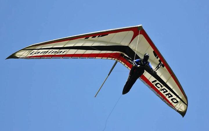 Incidente in deltaplano. Sessantenne in ospedale